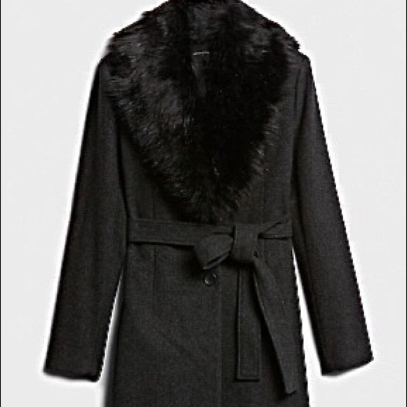 Amazing Banana Republic fur collar black trench coat - Picture 3 of 5